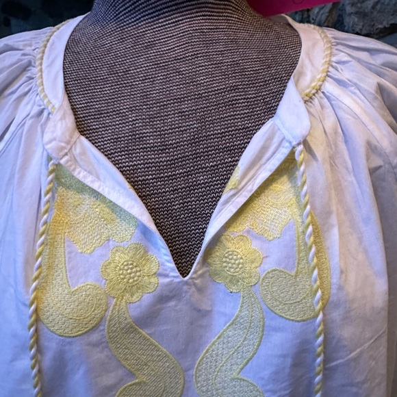 Lilly Pulitzer Kaydence pretty white and yellow blouse - Picture 3 of 8